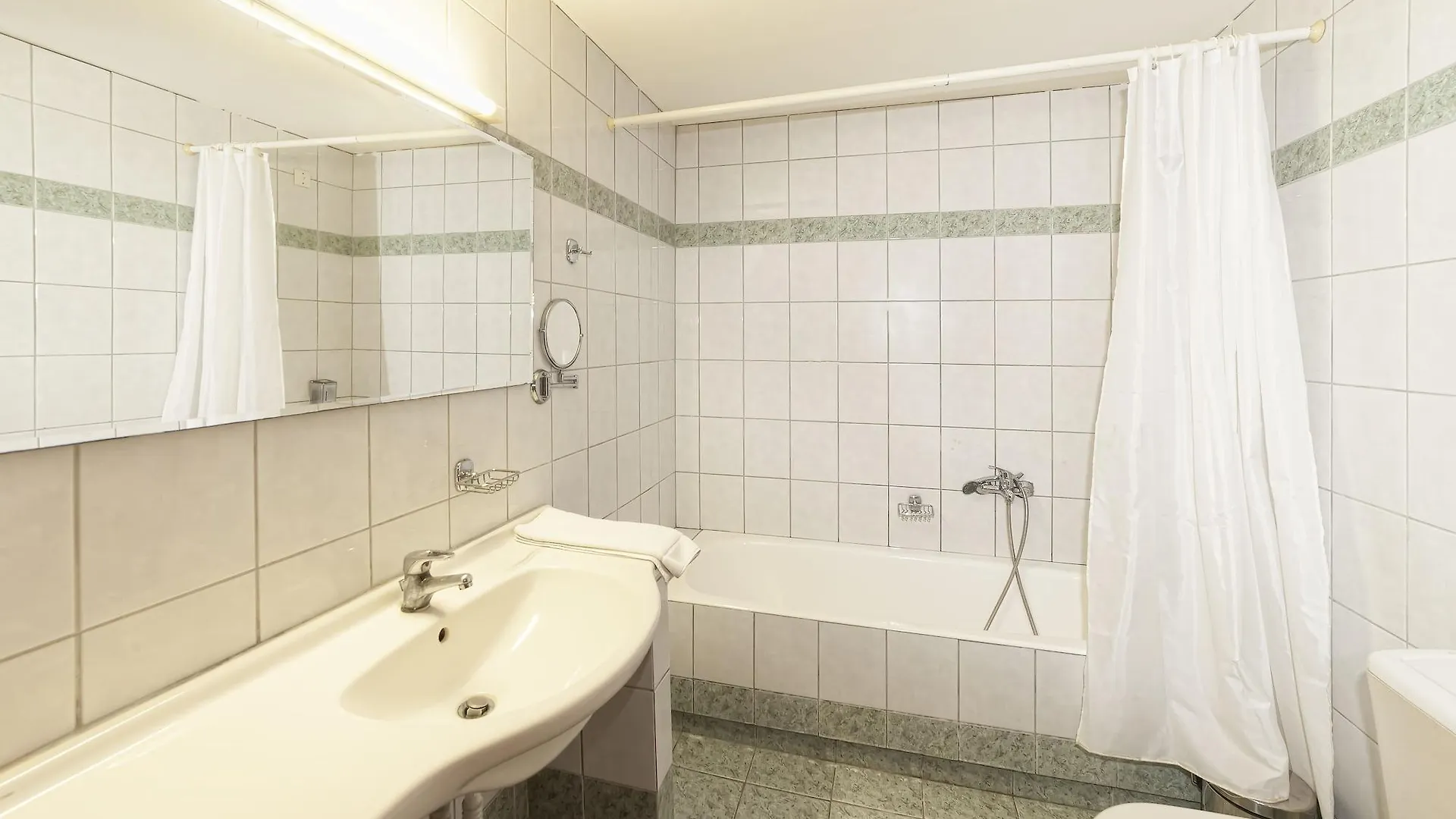Olympic Suites Ретимно 4*,