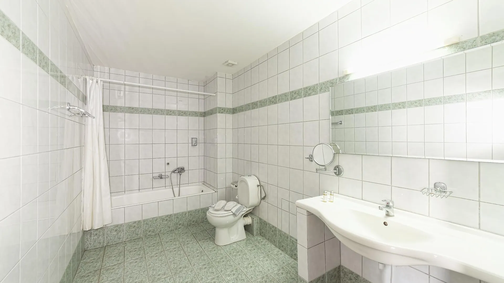 **** Aparthotel Olympic Suites Rethymno  Greece